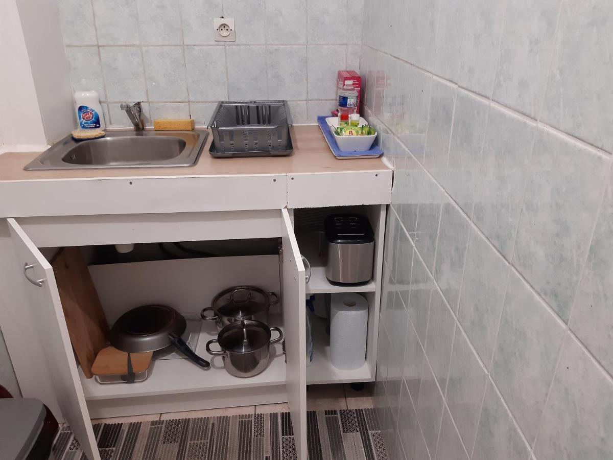 Appartement Aad1 Clamart 200 M Du Tramway T6 St Pave Blc Avec Cuisine Separee Kültér fotó